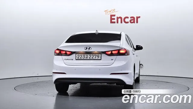 Hyundai Avante 2018 thumb 4