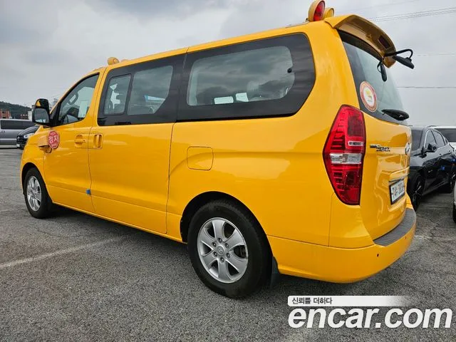 Hyundai Starex 2019 thumb 2