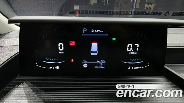 Hyundai Staria 2024 thumb 8