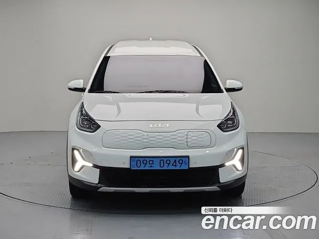 Kia Niro 2022 thumb 2