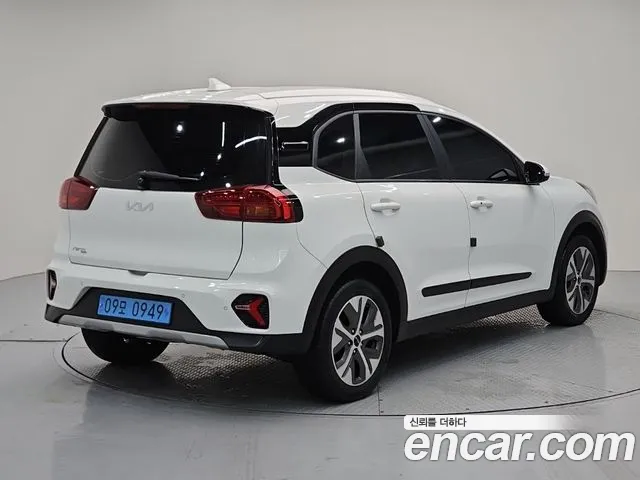 Kia Niro 2022 thumb 4