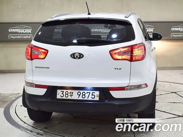 Kia Sportage 2010 thumb 2