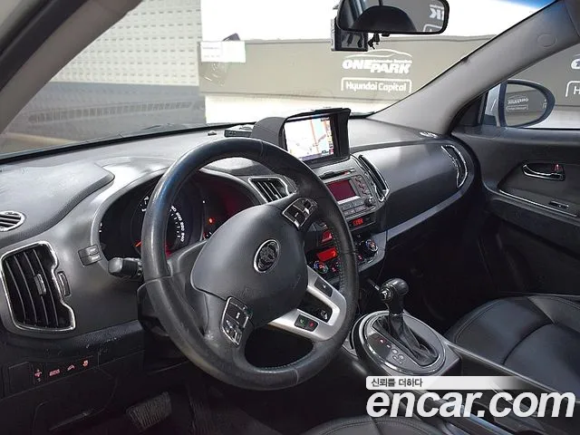 Kia Sportage 2010 thumb 4