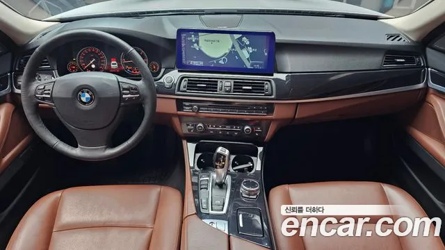 BMW 5-Series 2014 thumb 7