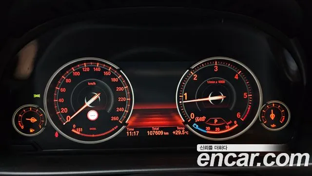 BMW 5-Series 2014 thumb 8