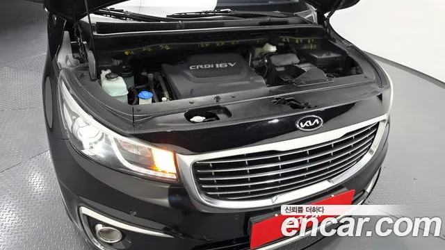 Kia Carnival 2015 thumb 6