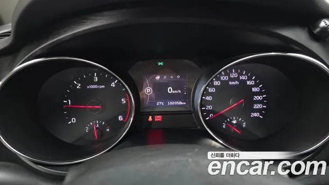 Kia Carnival 2015 thumb 8