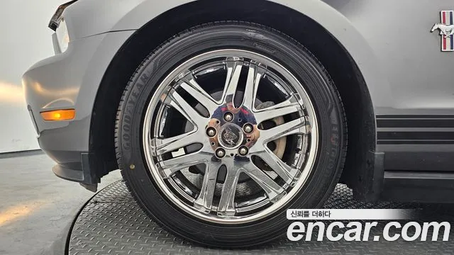 Ford Mustang Mach-E 2010 thumb 5