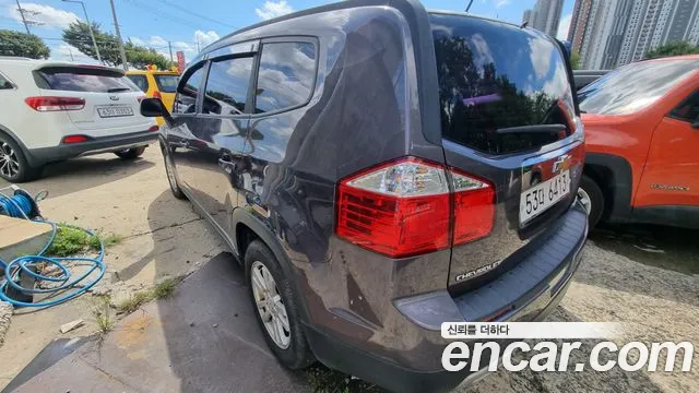 ChevroletGMDaewoo Orlando 2011 thumb 6