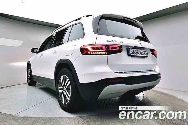 Mercedes-Benz GLB 2021 thumb 4