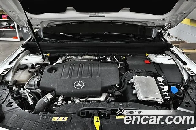 Mercedes-Benz GLB 2021 thumb 9