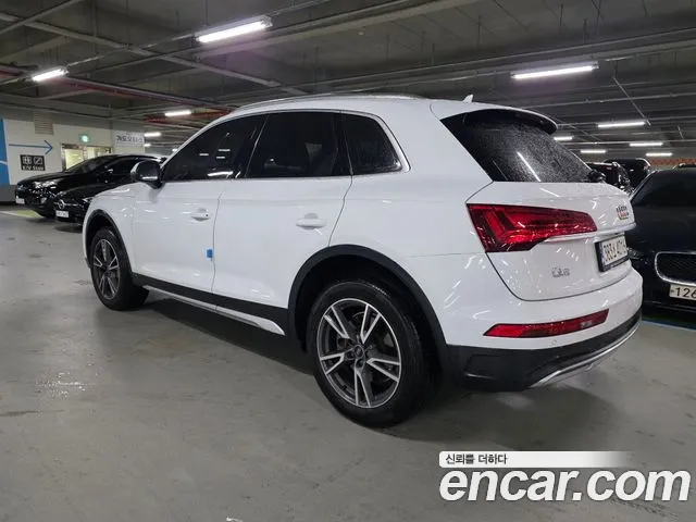 Audi Q5 2021 thumb 4