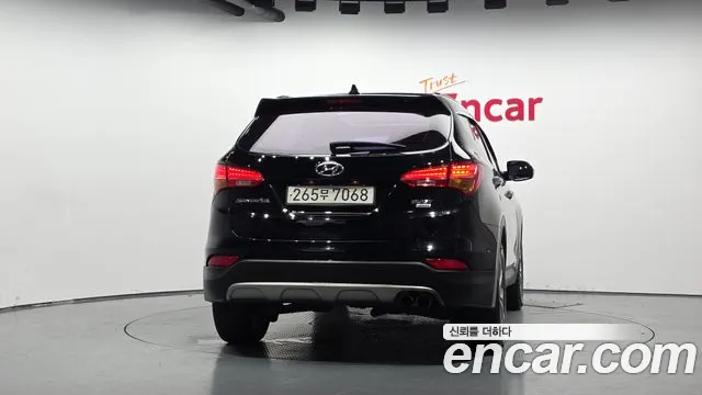 Hyundai Santa Fe 2014 thumb 3