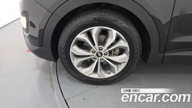 Hyundai Santa Fe 2014 thumb 4