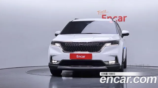 Kia Carnival 2023 thumb 3