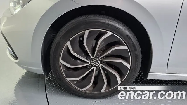 Volkswagen Golf Sportsvan 2022 thumb 5