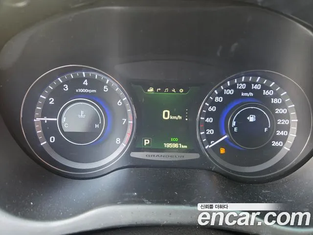 Hyundai Grandeur 2015 thumb 9
