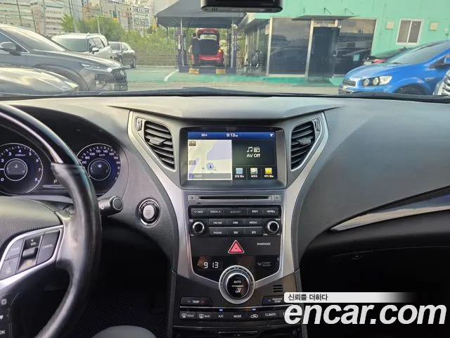 Hyundai Grandeur 2015 thumb 10