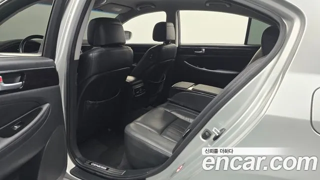 Hyundai Genesis 2012 thumb 11