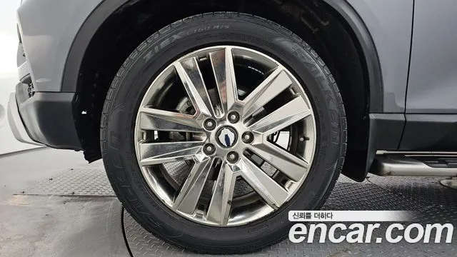 KG_Mobility_Ssangyong Rexton 2018 thumb 5