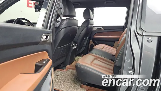 KG_Mobility_Ssangyong Rexton 2018 thumb 12