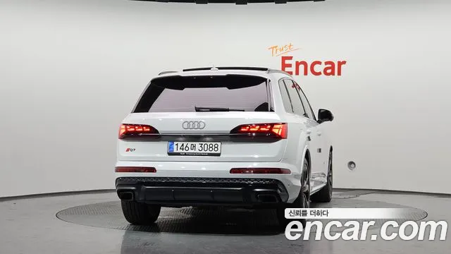 Audi Q7 2025 thumb 4