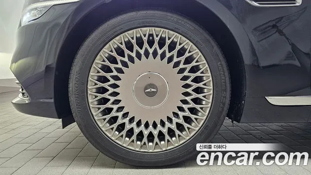 Genesis G90 2020 thumb 5