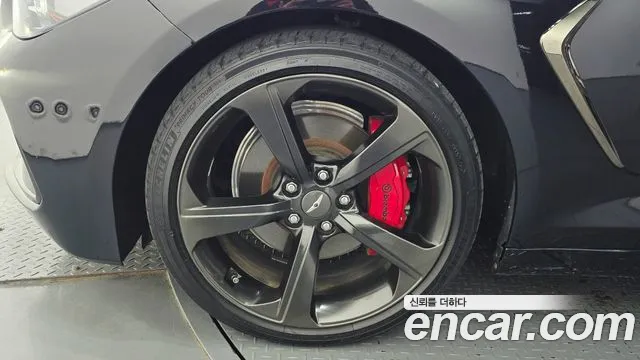 Genesis G70 2020 thumb 5