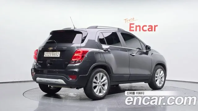 ChevroletGMDaewoo Tracker 2017 thumb 2