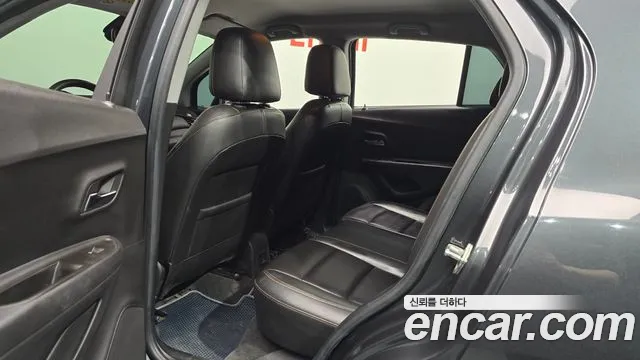 ChevroletGMDaewoo Tracker 2017 thumb 11