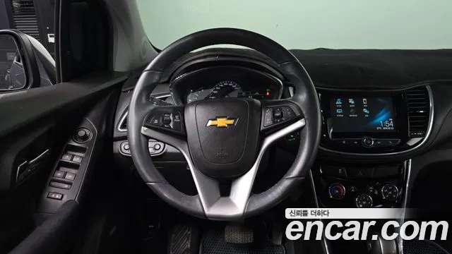 ChevroletGMDaewoo Tracker 2017 thumb 12