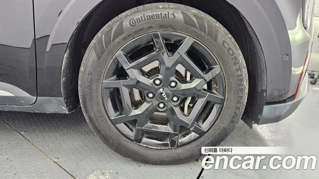Kia Carnival 2024 thumb 4