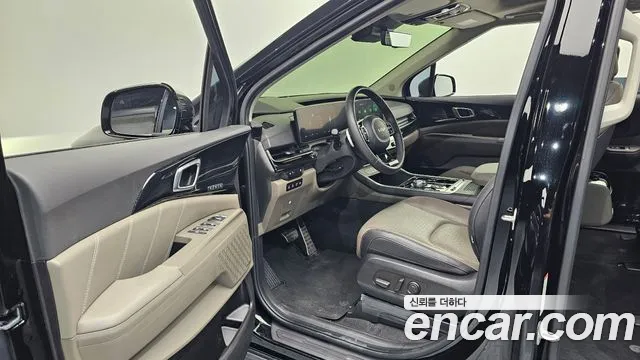 Kia Carnival 2024 thumb 9