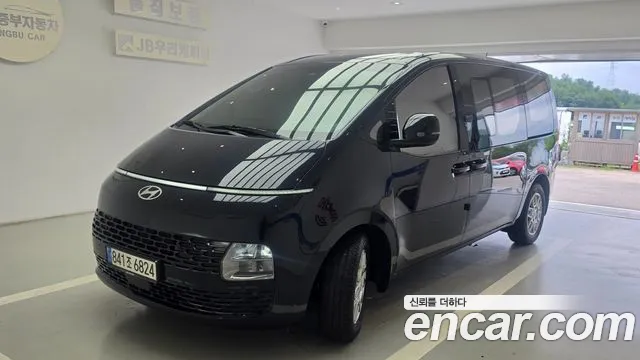 Hyundai Staria 2023 thumb 12