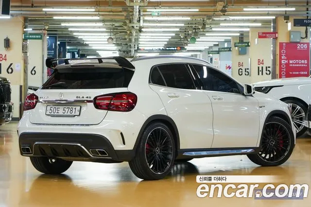 Mercedes-Benz GLA 2018 thumb 2