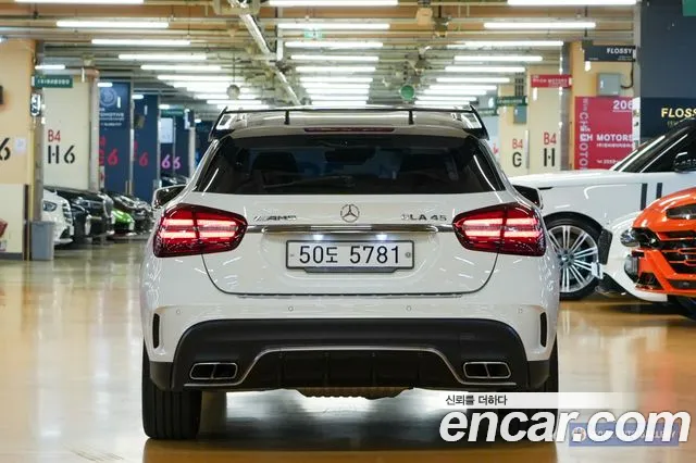 Mercedes-Benz GLA 2018 thumb 4