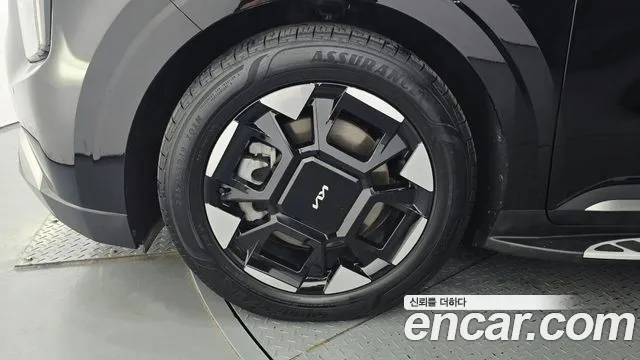 Kia Carnival 2024 thumb 5