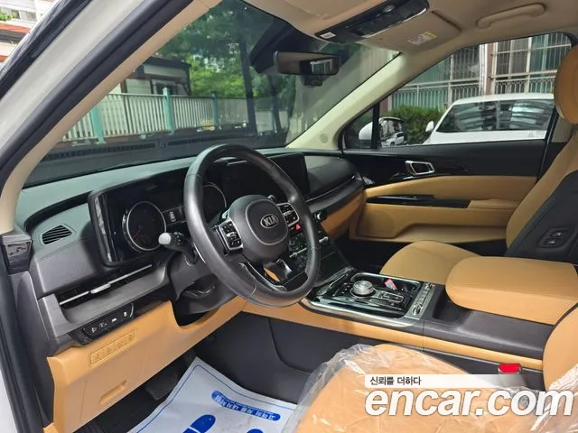 Kia Carnival 2021 thumb 9