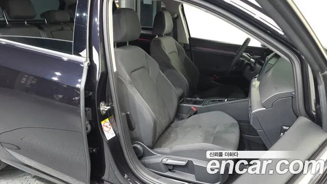 Volkswagen Golf Sportsvan 2022 thumb 12