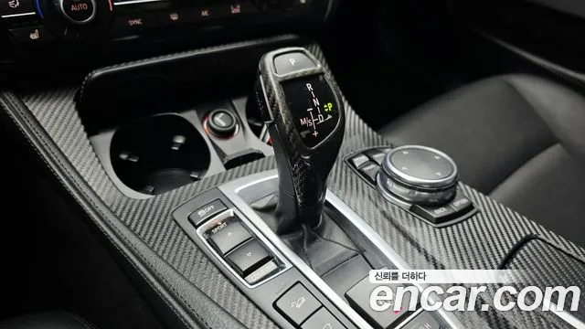 BMW 5-Series 2016 thumb 9