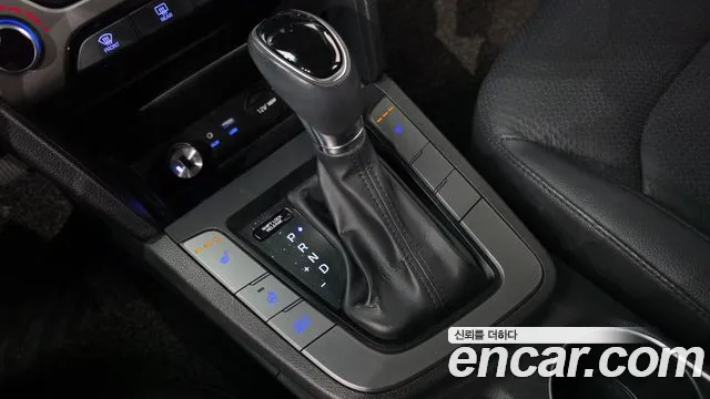 Hyundai Avante 2016 thumb 9