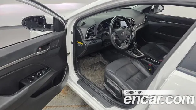 Hyundai Avante 2016 thumb 10