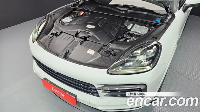 Porsche Cayenne 2020 thumb 6