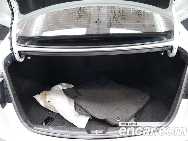 Hyundai Avante 2012 thumb 5