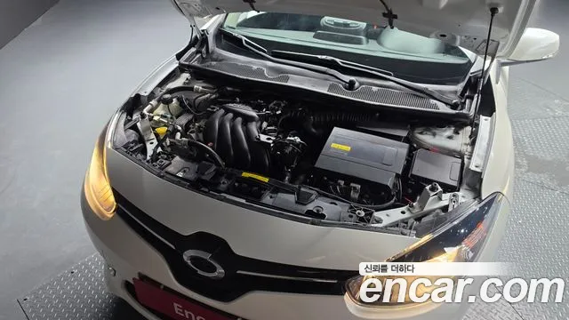 Renault-KoreaSamsung Fluence 2014 thumb 5