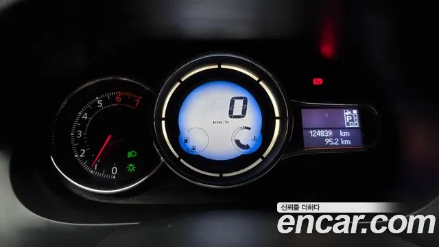 Renault-KoreaSamsung Fluence 2014 thumb 7
