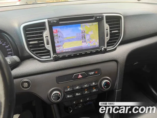 Kia Sportage 2016 thumb 12