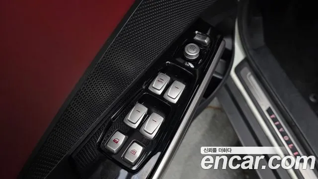 KG_Mobility_Ssangyong TIBOLI 2015 thumb 12