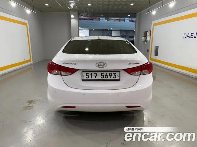Hyundai Avante 2012 thumb 4