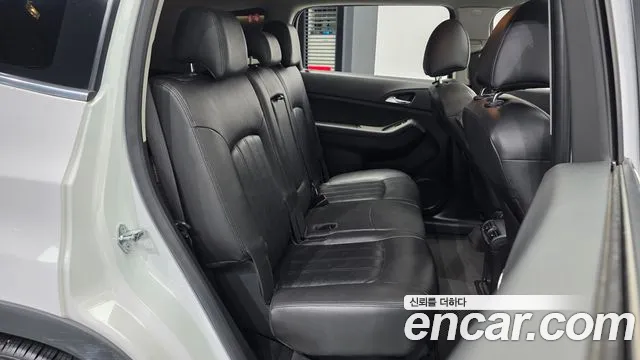 ChevroletGMDaewoo Orlando 2015 thumb 12